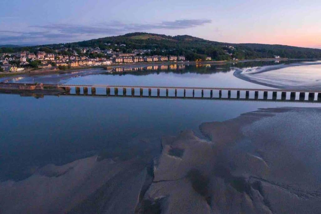 Watersedge Retreat, Views, Sunsets, Dogs Welcome Sandside  Eksteriør billede