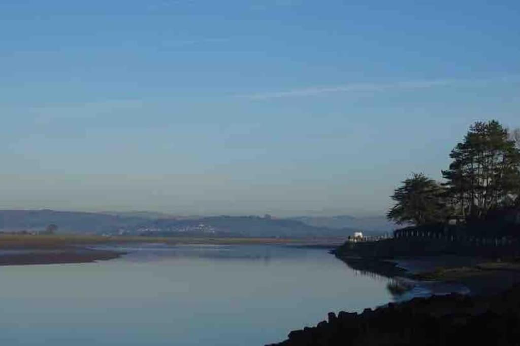 Watersedge Retreat, Views, Sunsets, Dogs Welcome Sandside  Eksteriør billede