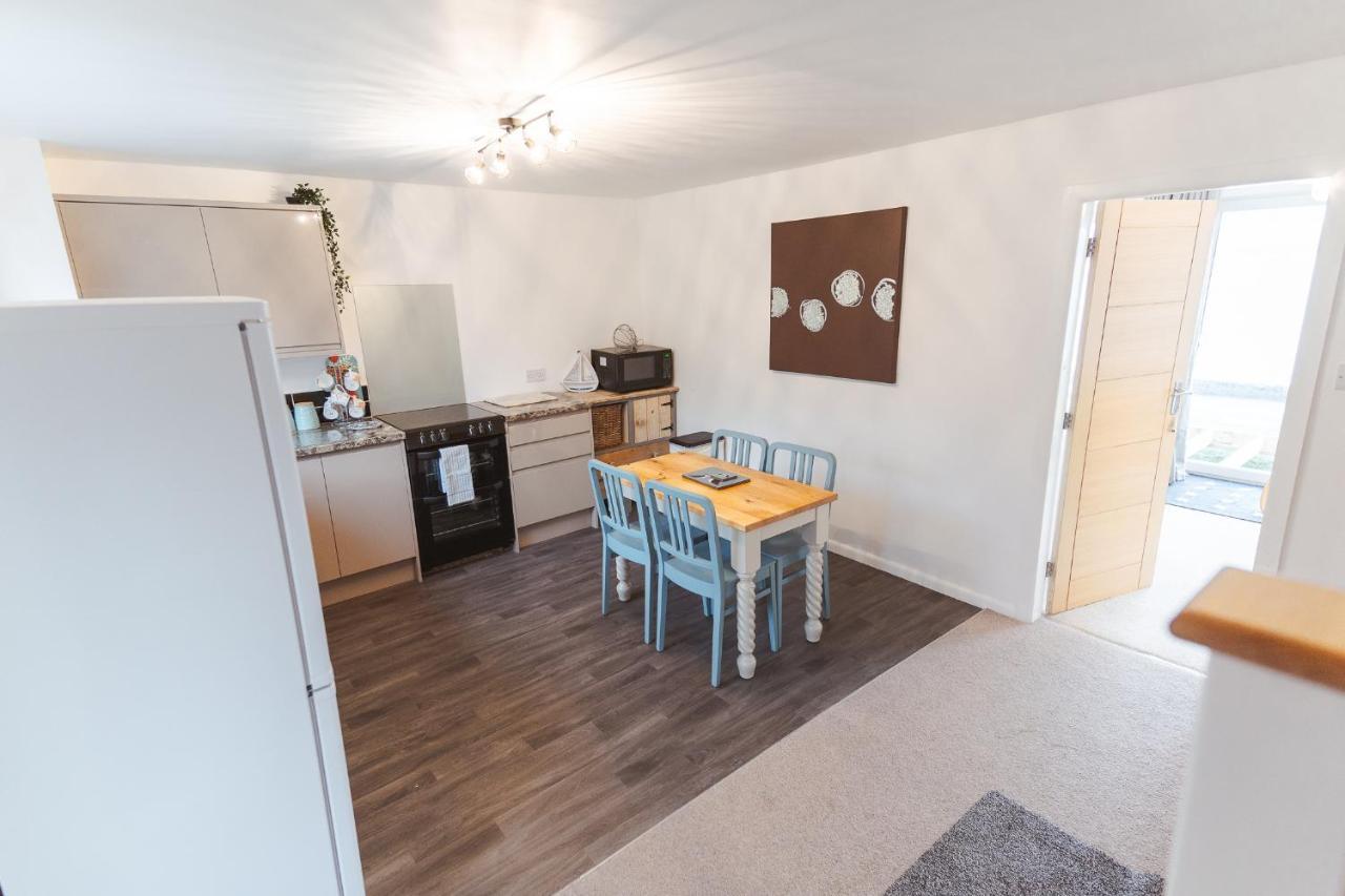 Watersedge Retreat, Views, Sunsets, Dogs Welcome Sandside  Eksteriør billede